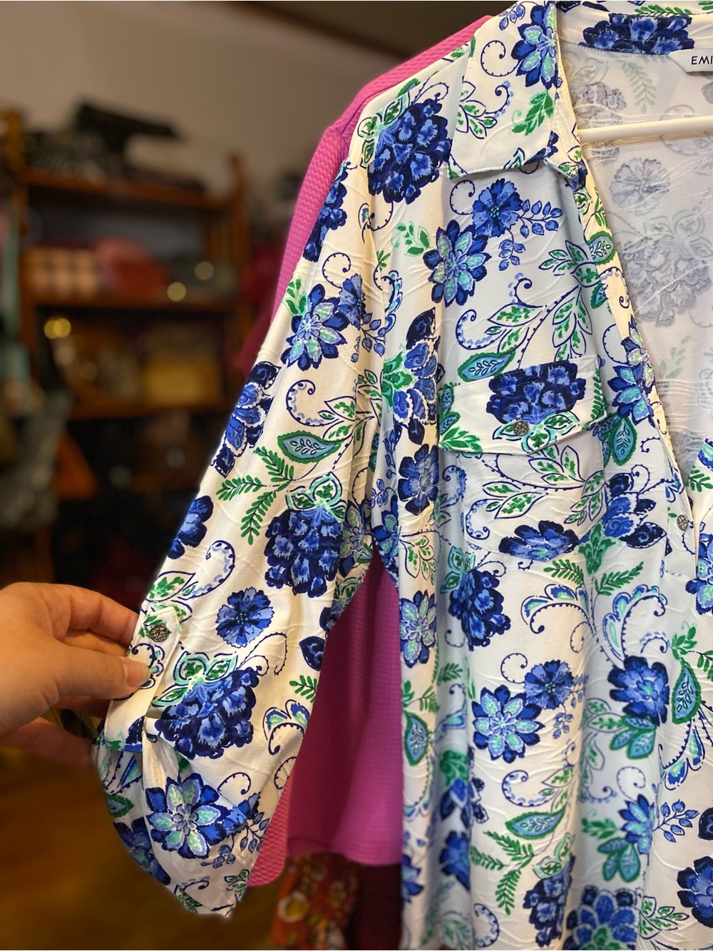 Emily Daniels Blue Floral V-Neck Blouse - Picture 4 of 6
